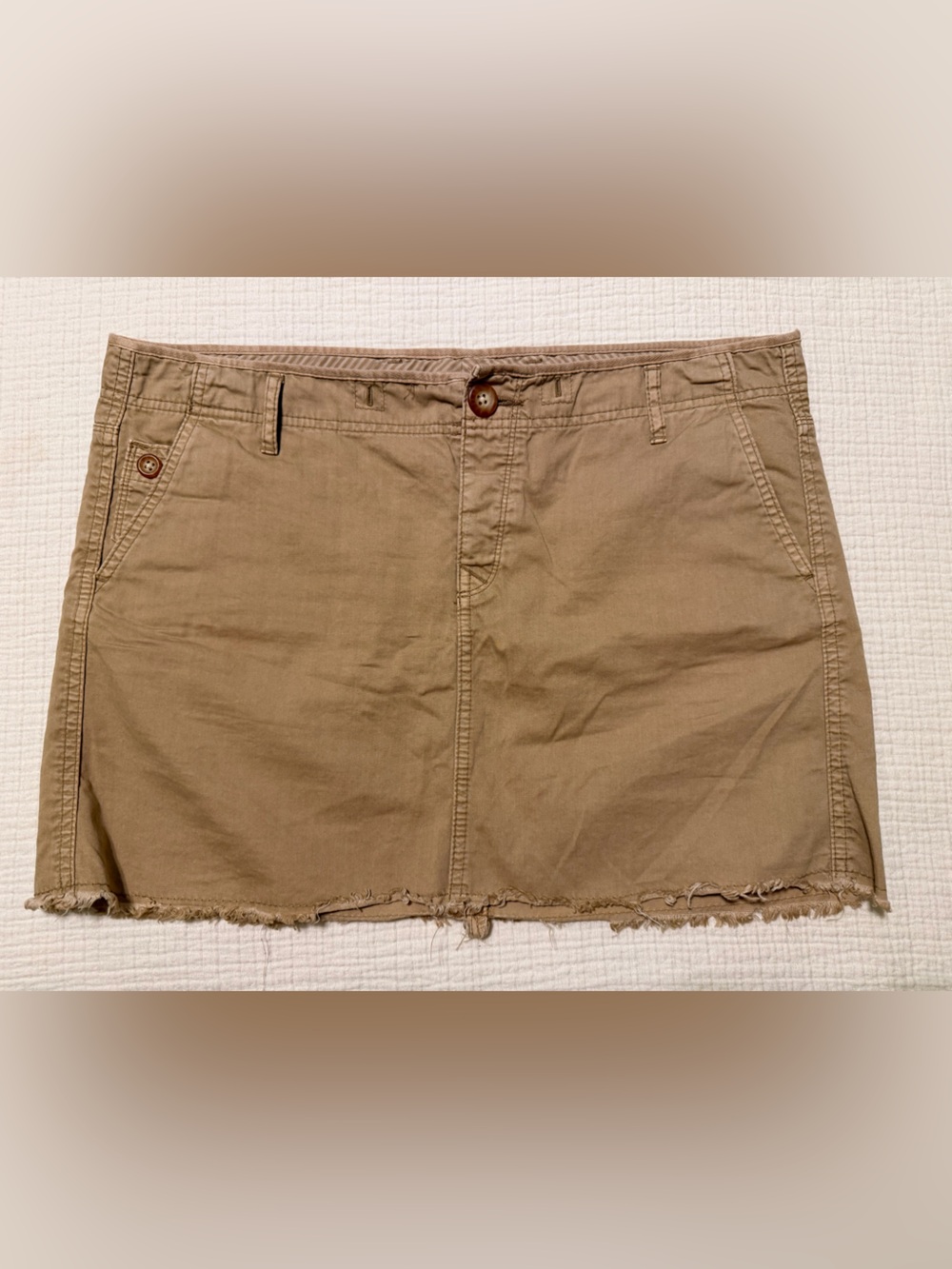 GAP Khaki Frayed Hem Mini Skirt Size 10 - Picture 1 of 12